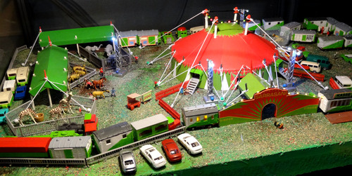 Circus sarrasani spur - sarrasani, n